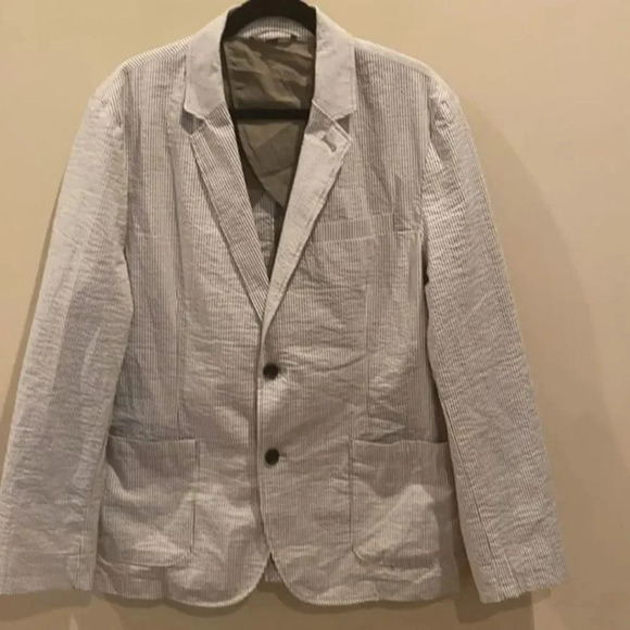 Goodfellow & Co Men's Striped Standard Fit Seersucker Kenwood Blazer - Picture 6 of 8